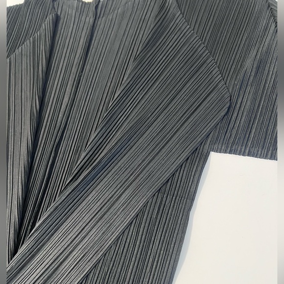 Pleats Please Issey Miyake Vintage Black Long Pleated Cardigan Jacket Japan Sz M - Picture 8 of 9
